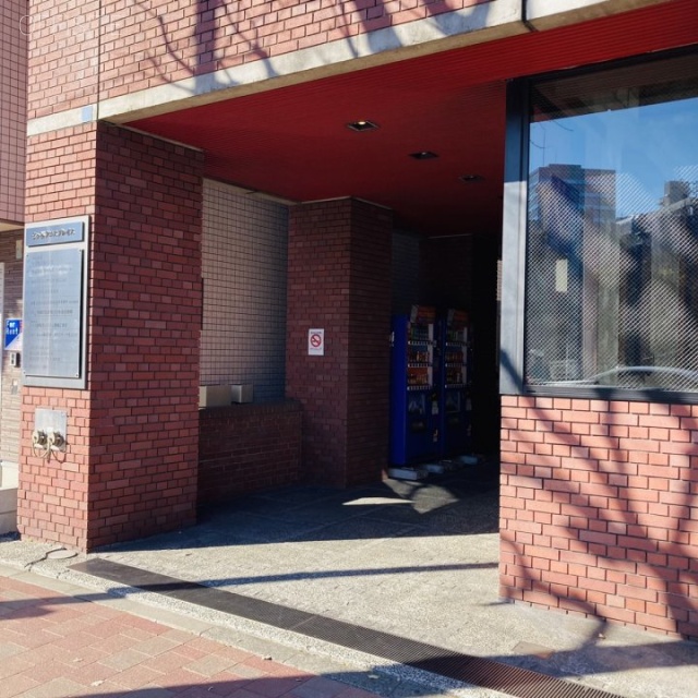 市ヶ谷クロスプレイス 外観