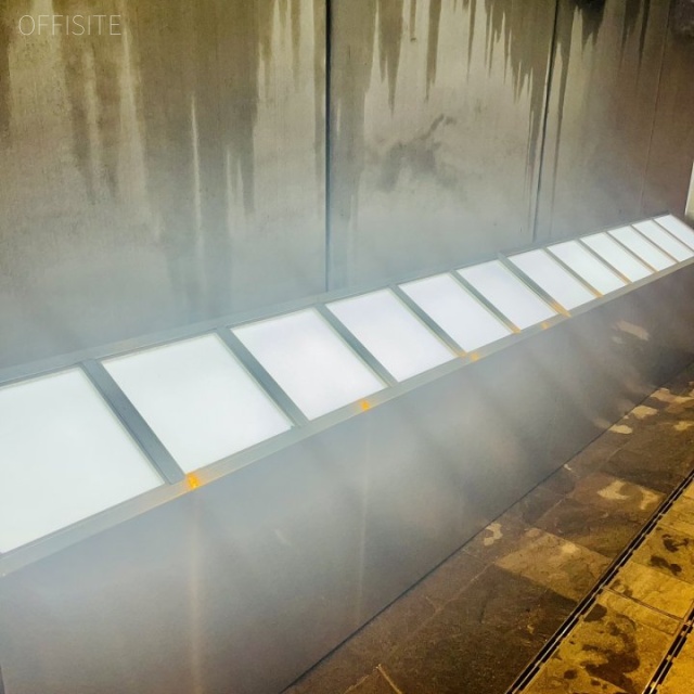 J-Grace新宿 看板