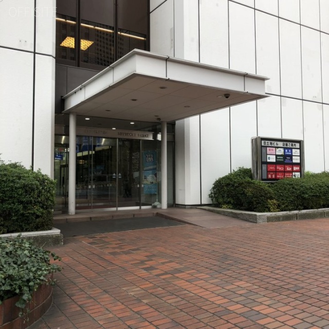 日土地ビル エントランス