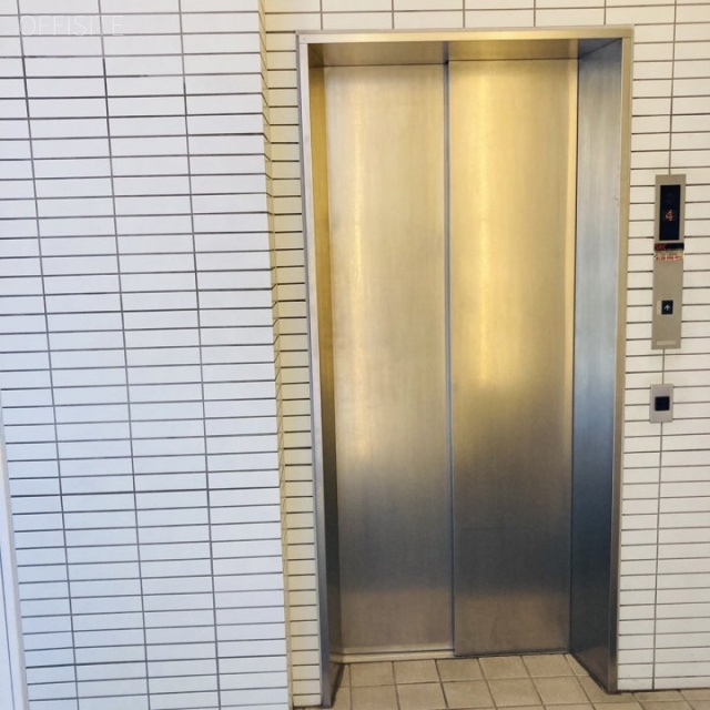 クローバー神谷町 エントランス