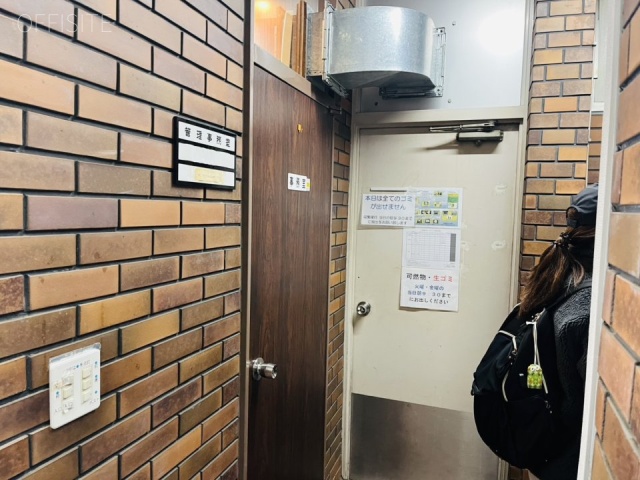 小杉ビル エントランス