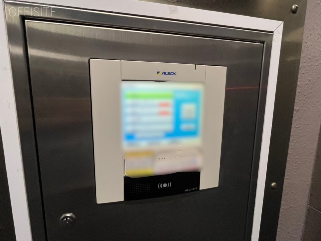 フォンテ西原宿ビル エントランス