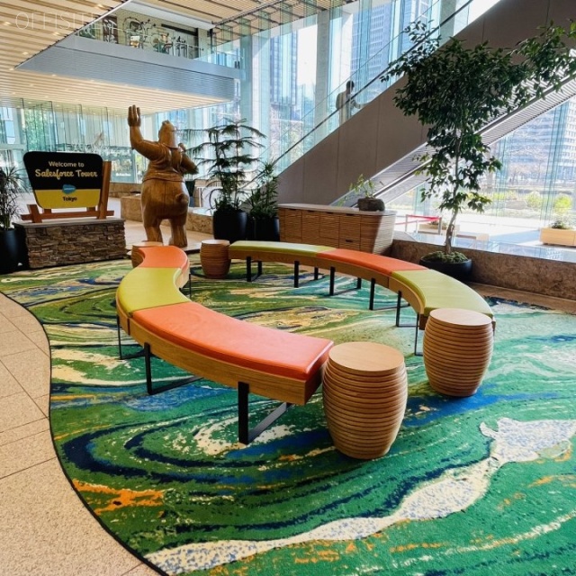 日本生命丸の内ガーデンタワー エントランス