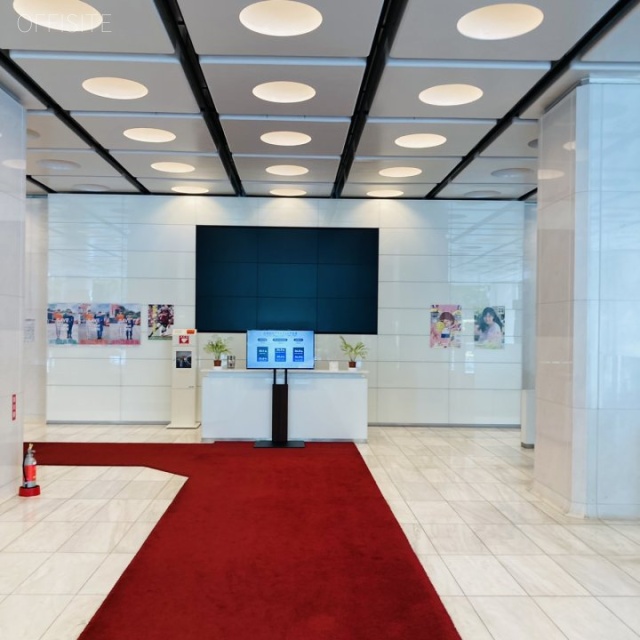 ヤクルト本社ビル エントランス