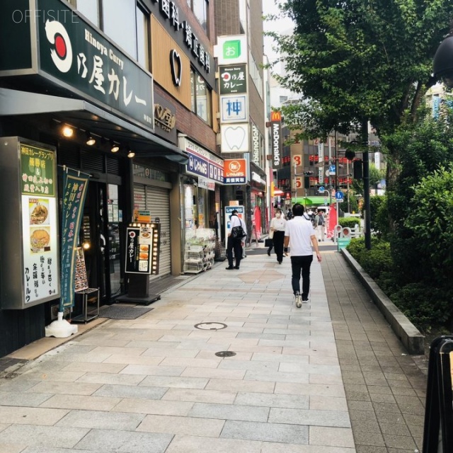 クロサワビル 前面道路