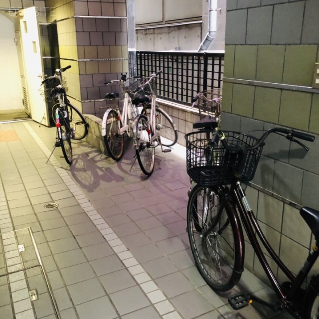 三和ビル エントランス