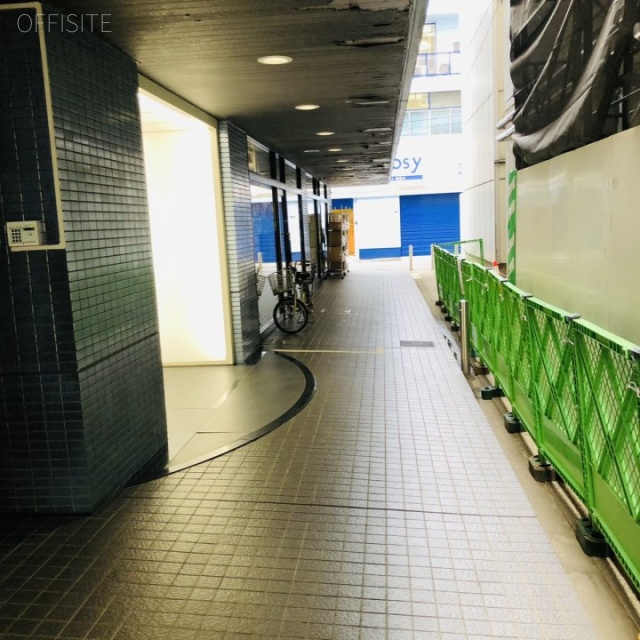 岩本町寿共同ビル エントランス