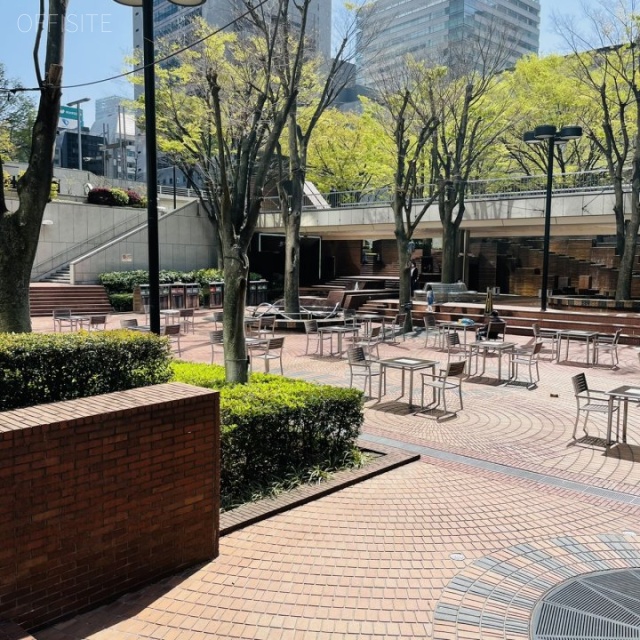 新宿三井ビルディング 周辺