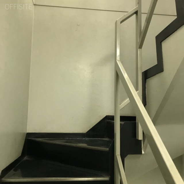 文京尚学ビル エントランス