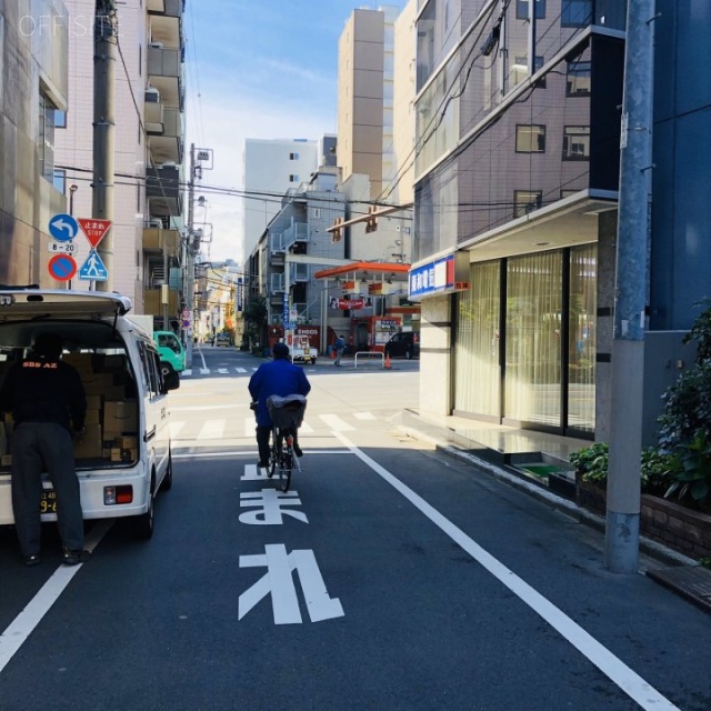 ACN秋葉原ビル ビル前面道路