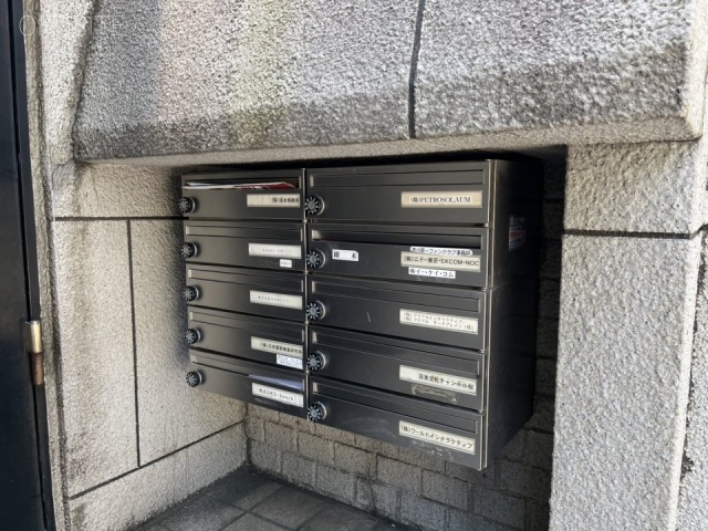 若草ビルA館 エントランス