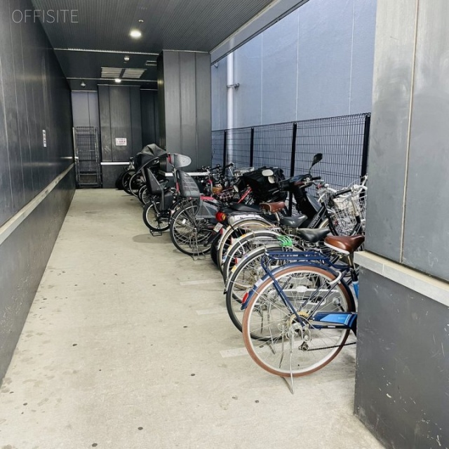 エキニア青葉通り 駐輪場