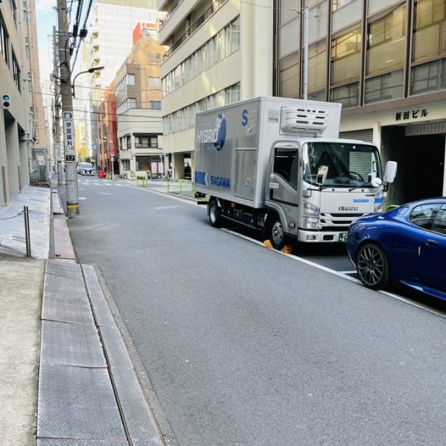 折田ビル ビル前面道路