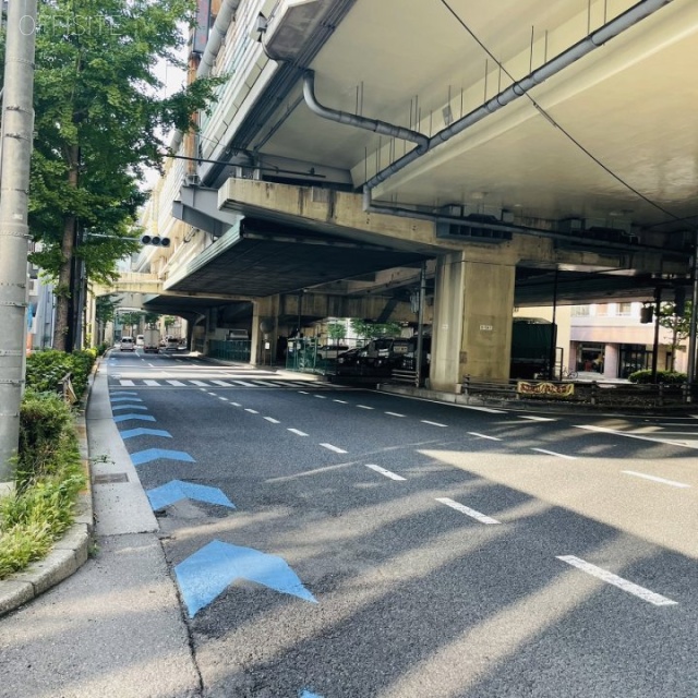 サンポウ池袋ビル 前面に川越街道