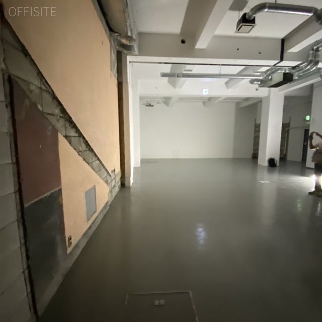 フィルドア西麻布 地下1階 室内