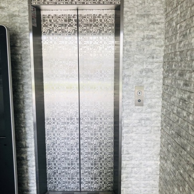 シンク白山ビル エントランス