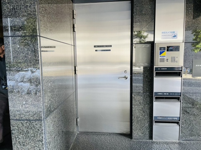 フェルテ麹町1・7ビル 通用口