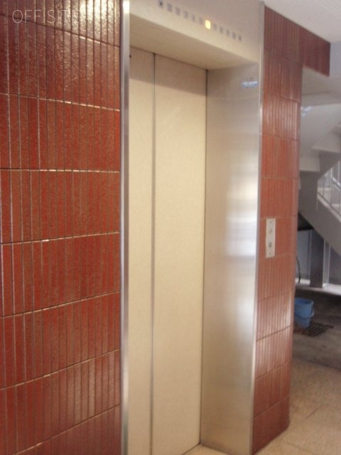 靖国外苑ビル(旧 川内ビル) エレベーター