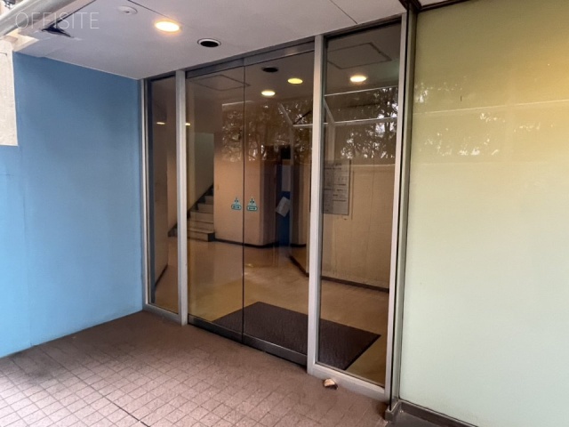 プリンス通りビル エントランス