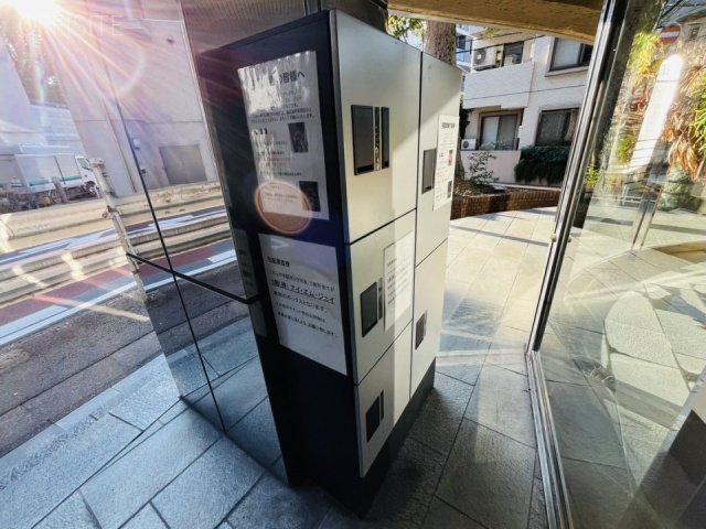 MFビル エントランス