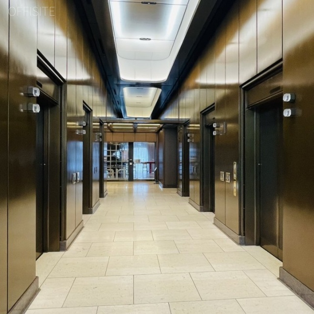 富国生命ビル エレベーターホール