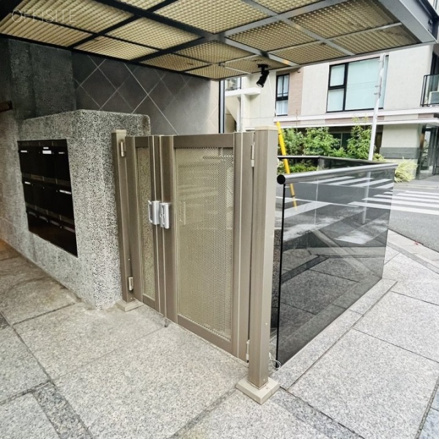 ACN日本橋リバーサイド 地下1階入り口