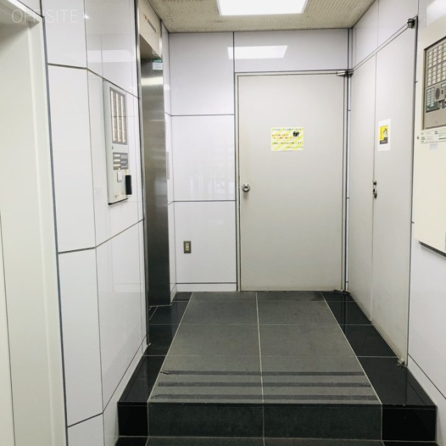 虎ノ門石井ビル エントランス