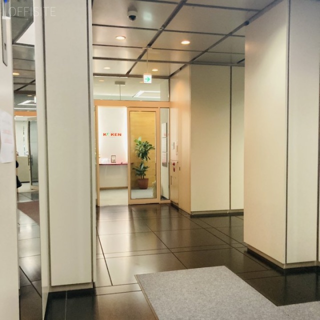 目白中野ビル エントランス