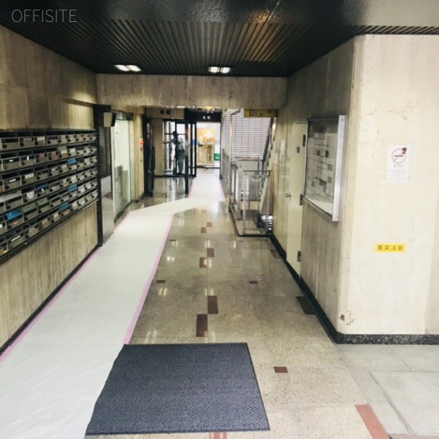 グローリア宮益坂Ⅲ エントランス
