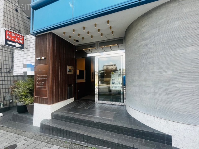 Landman OTOWA オフィスビル出入口