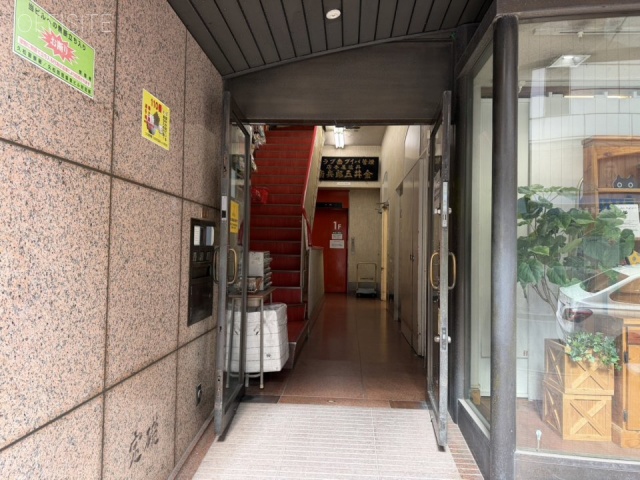 丹波屋ビル オフィスビル出入口