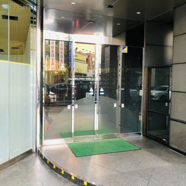 サンキエームビル エントランス