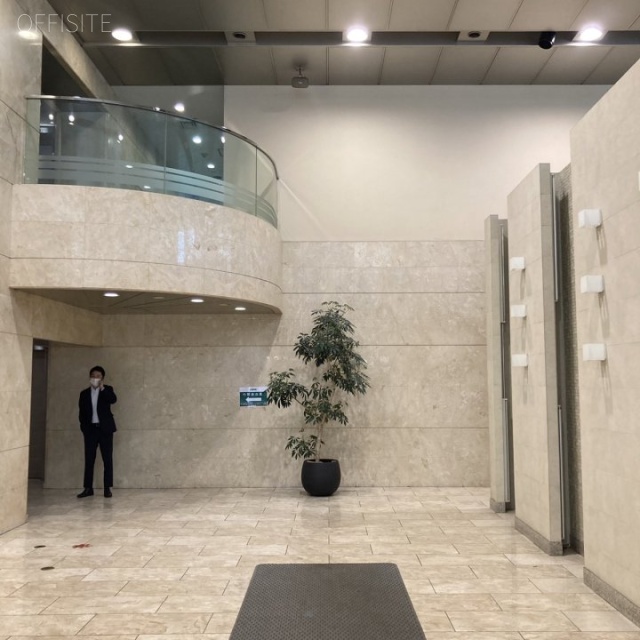 HF横浜山下ビル エントランス