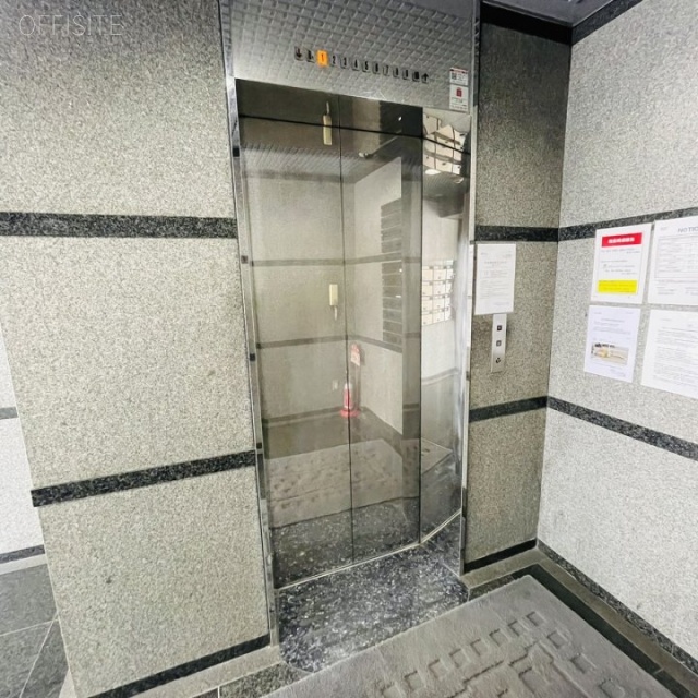 共栄入谷ビル エレベーター