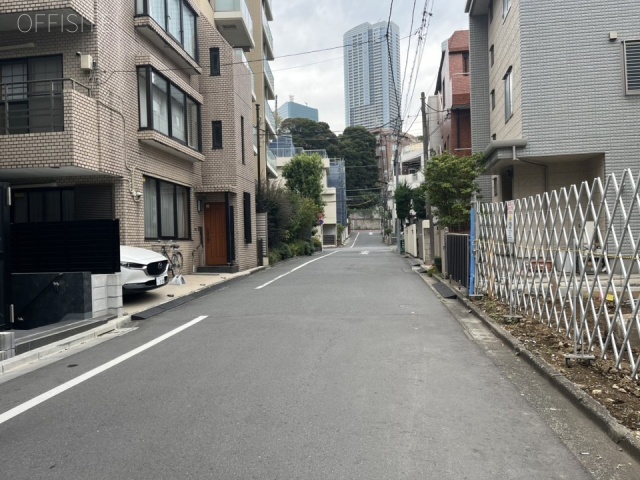 THE GALA TOWER AZABU 前面道路