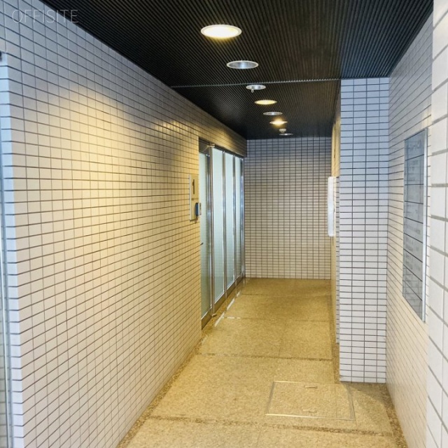 第一スレートビル エントランス