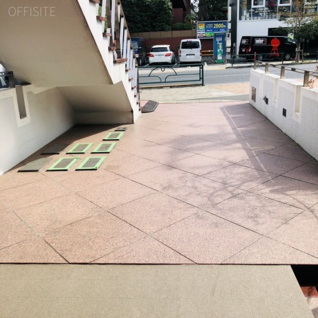 アニス南青山 エントランス