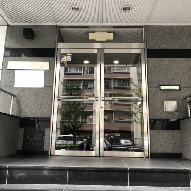 鈴中ビル大森ANNEX エントランス