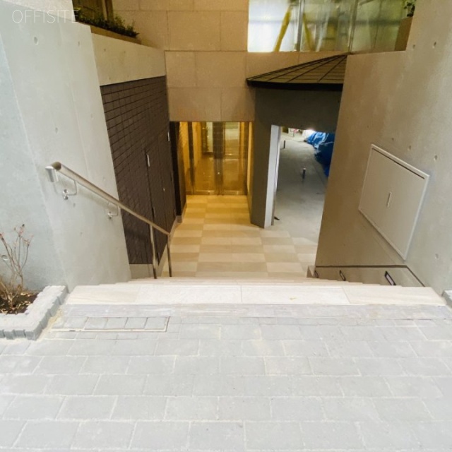 一広グローバルビル エントランス