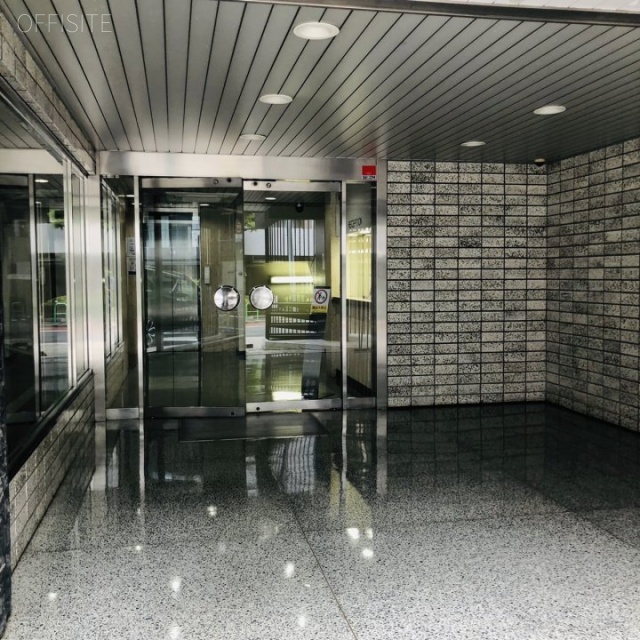 近文(キンブン)ビル エントランス