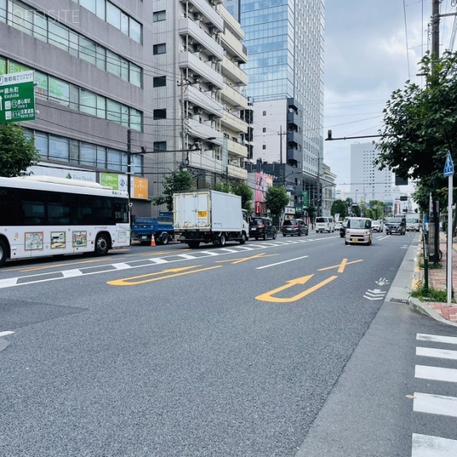 太平サクラビル 前面に四ツ目通り