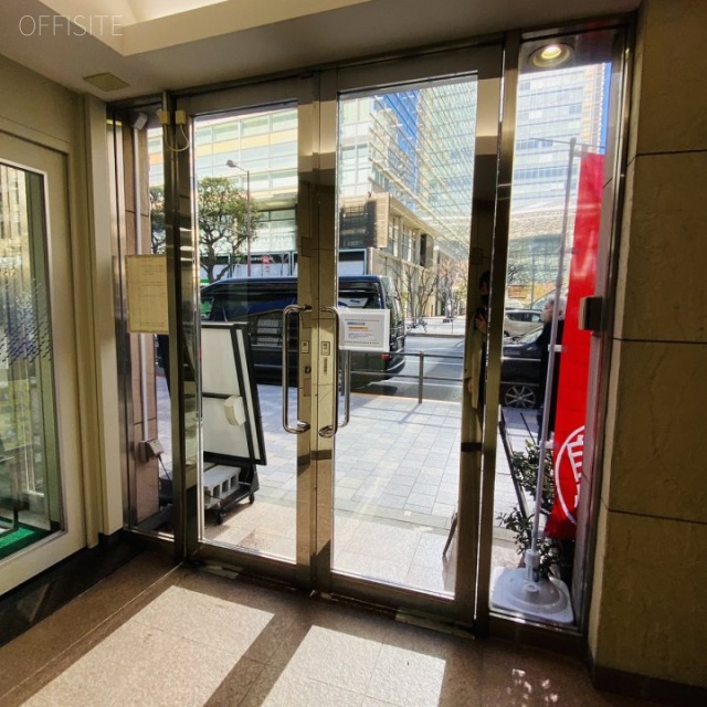 ミクニ六本木ビル エントランス