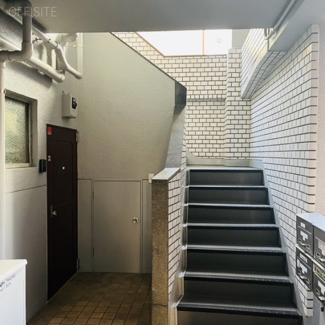 メイゾン神楽坂 エントランス