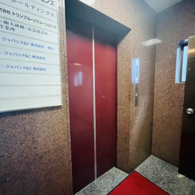 第3小池ビル エントランス