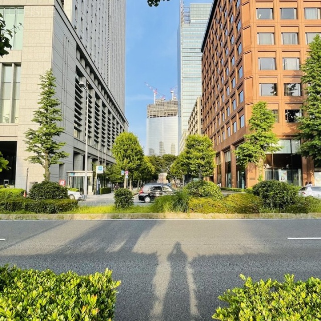 岸本ビル ビル前面道路
