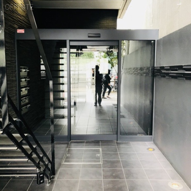 アロス渋谷ビル エントランス
