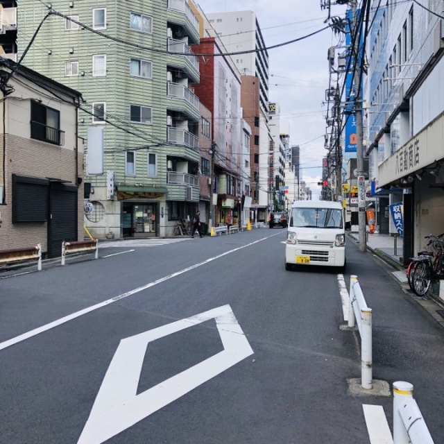 三和ビル ビル前面道路