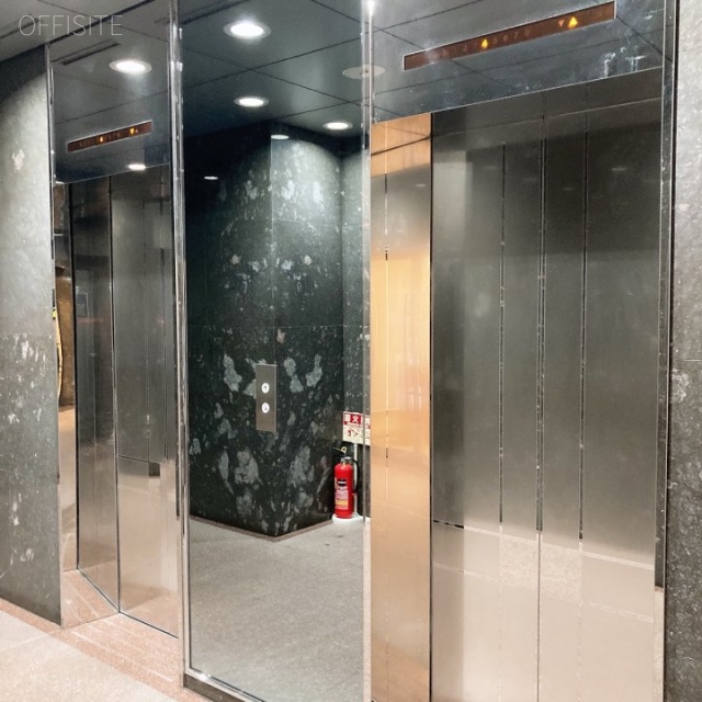 楠和日本橋ビル エントランス