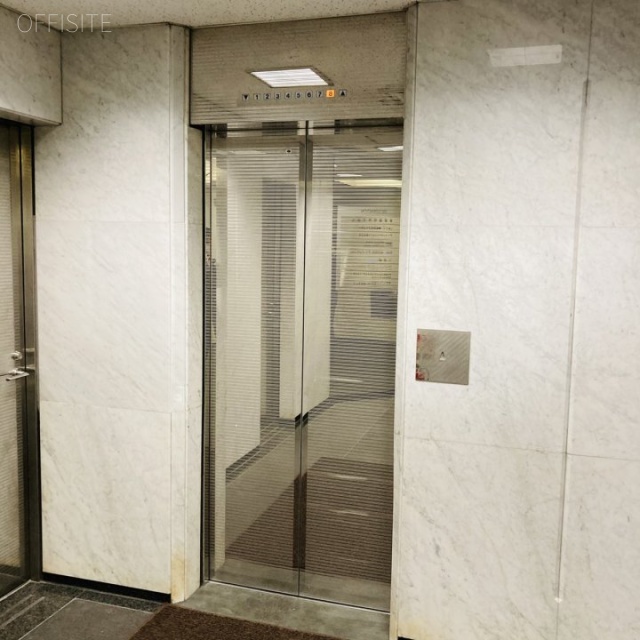 片帆ビル エレベーター
