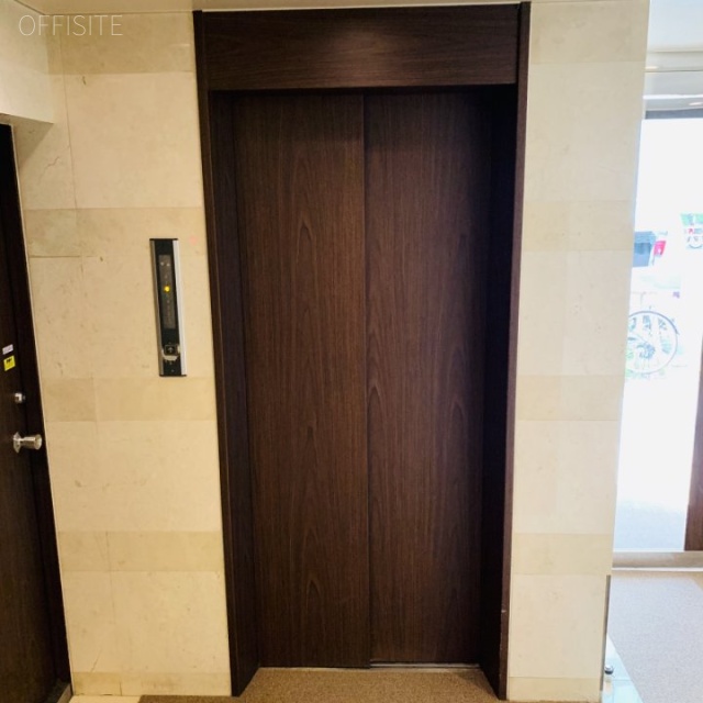 日本橋白馬ビル エレベーター